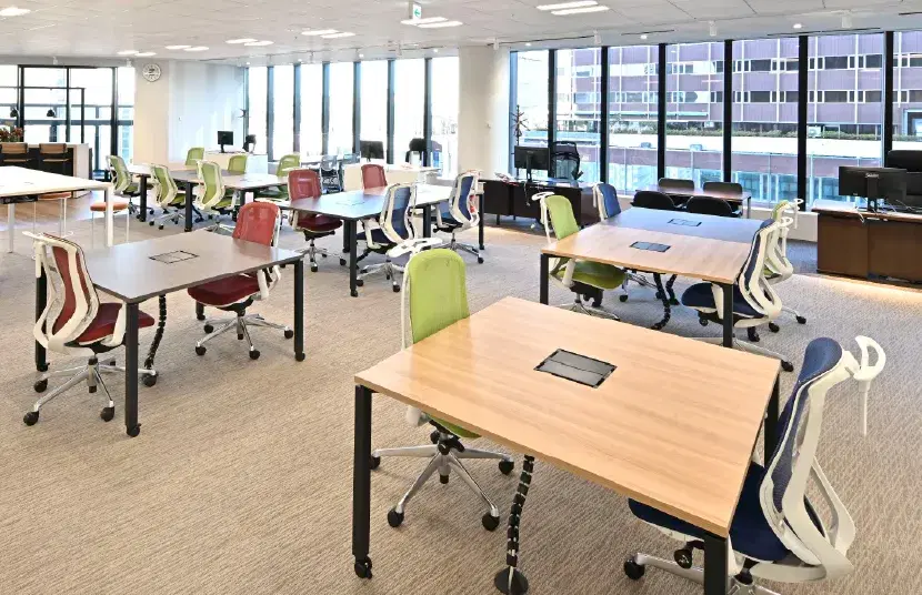Work Area NagoyaOffice-2